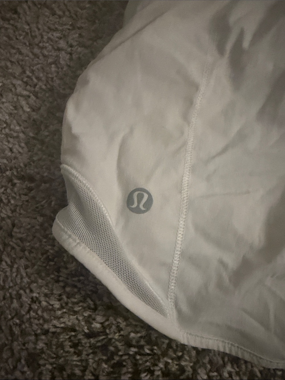 Lululemon - Picture 2 of 3